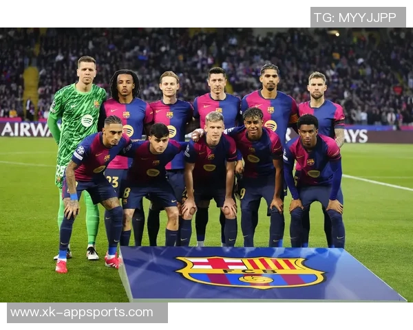 《球星推荐：从梅西到C罗，全球最佳足球明星背后的训练与技巧》